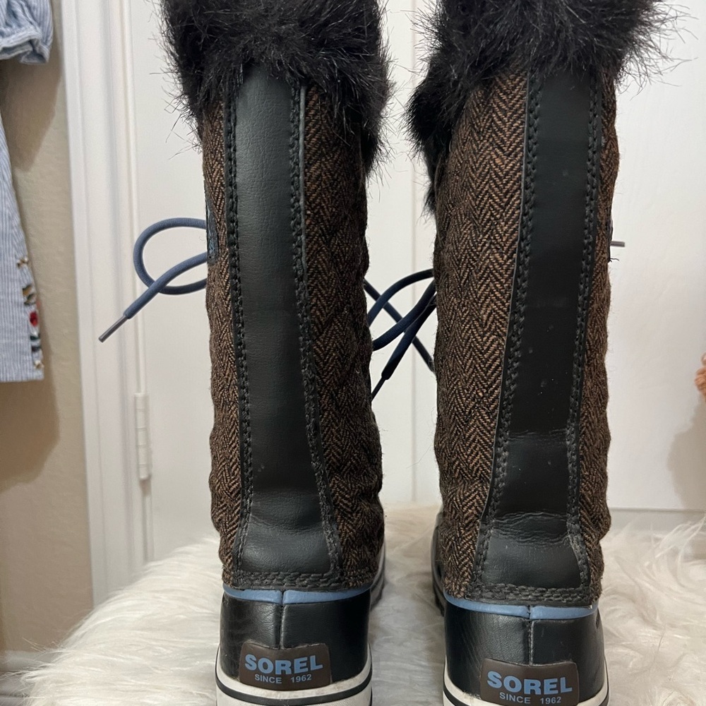 Sorel Toffino Herringbone Boots - Picture 6 of 8